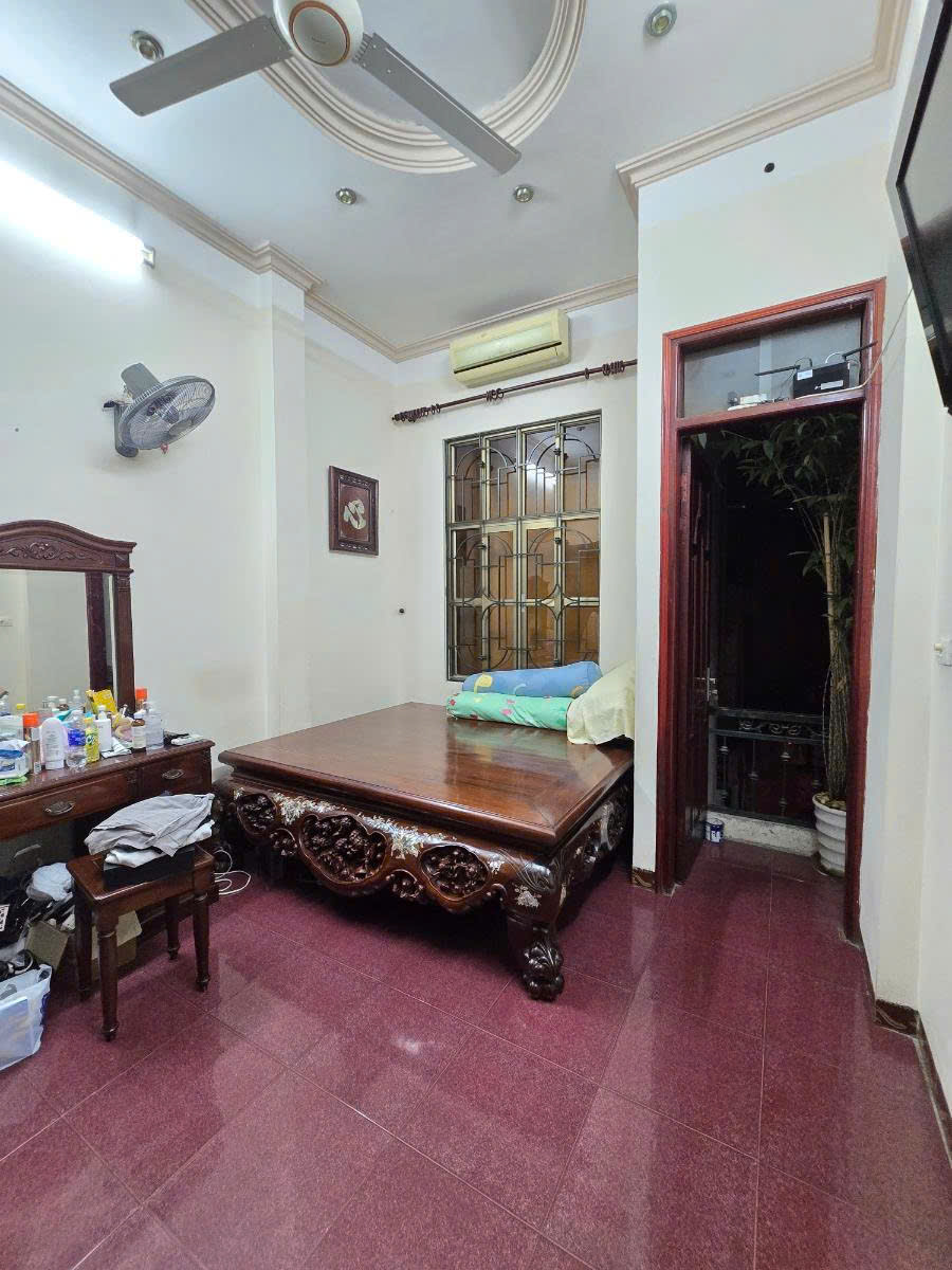 Chợ Khâm Thiên 28m2 5 tầng sân trước nhà 14m - Ảnh 4